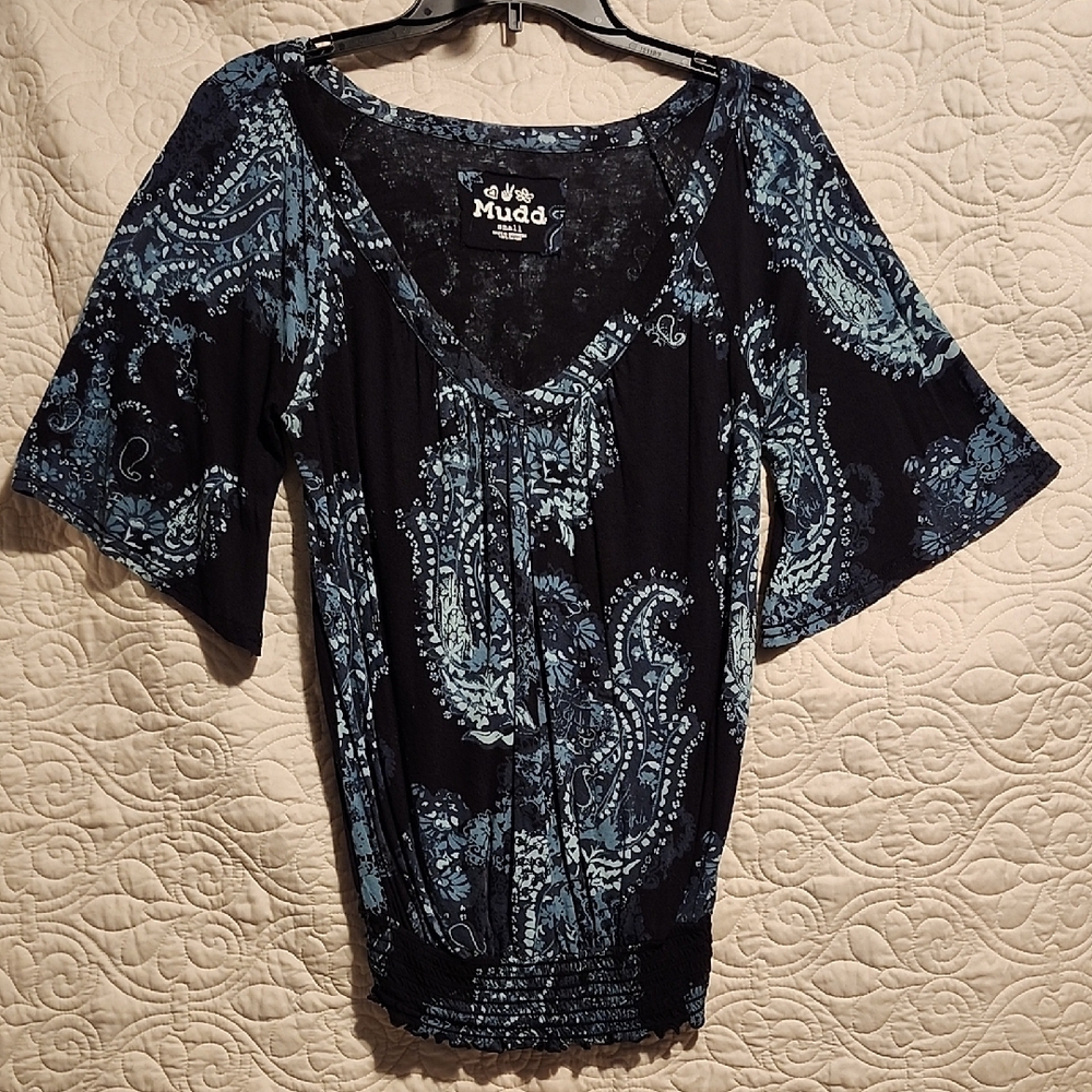 Mudd Women's Black and Teal Paisley Blouse